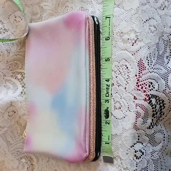 Bundle of 5 Ipsy Makeup Pouches - Picture 6 of 11